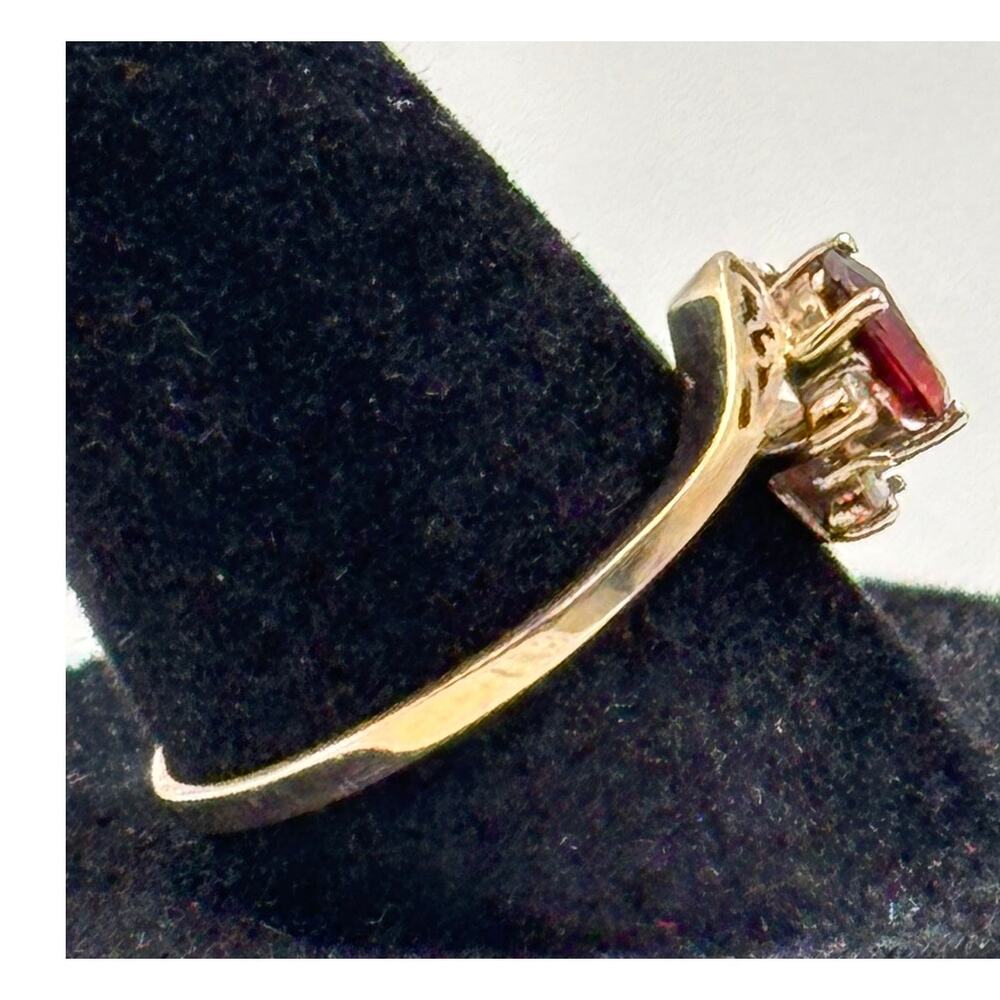 10K Solid Yellow Gold Garnet Diamond Ring Size 7.5 #78151 - Picture 2 of 9